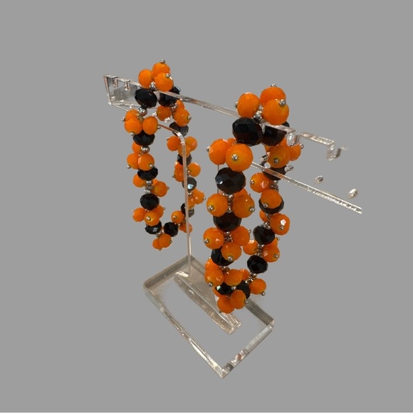 Vibrant Orange and Black Beaded bracelets - Picture 2 of 2